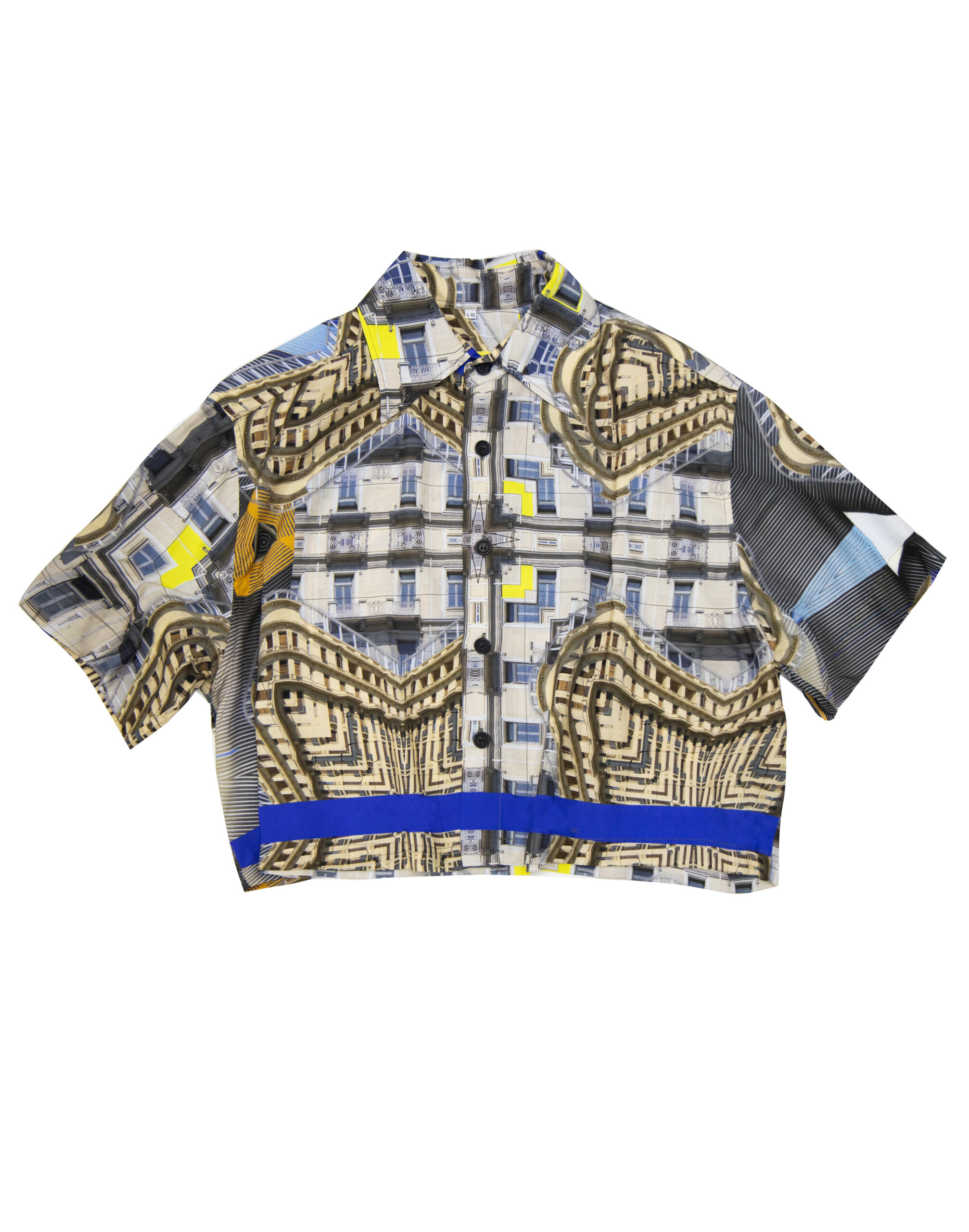 Short shirt in Kypseli